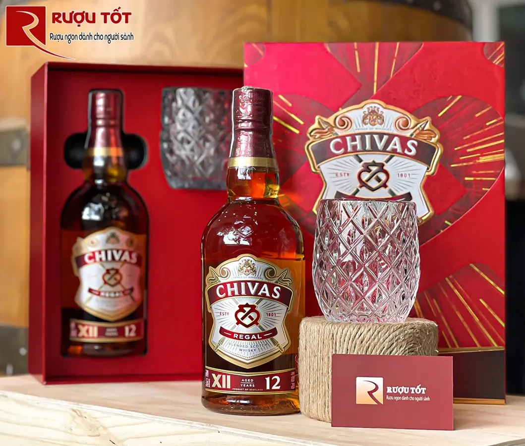 chivas 12 hop qua