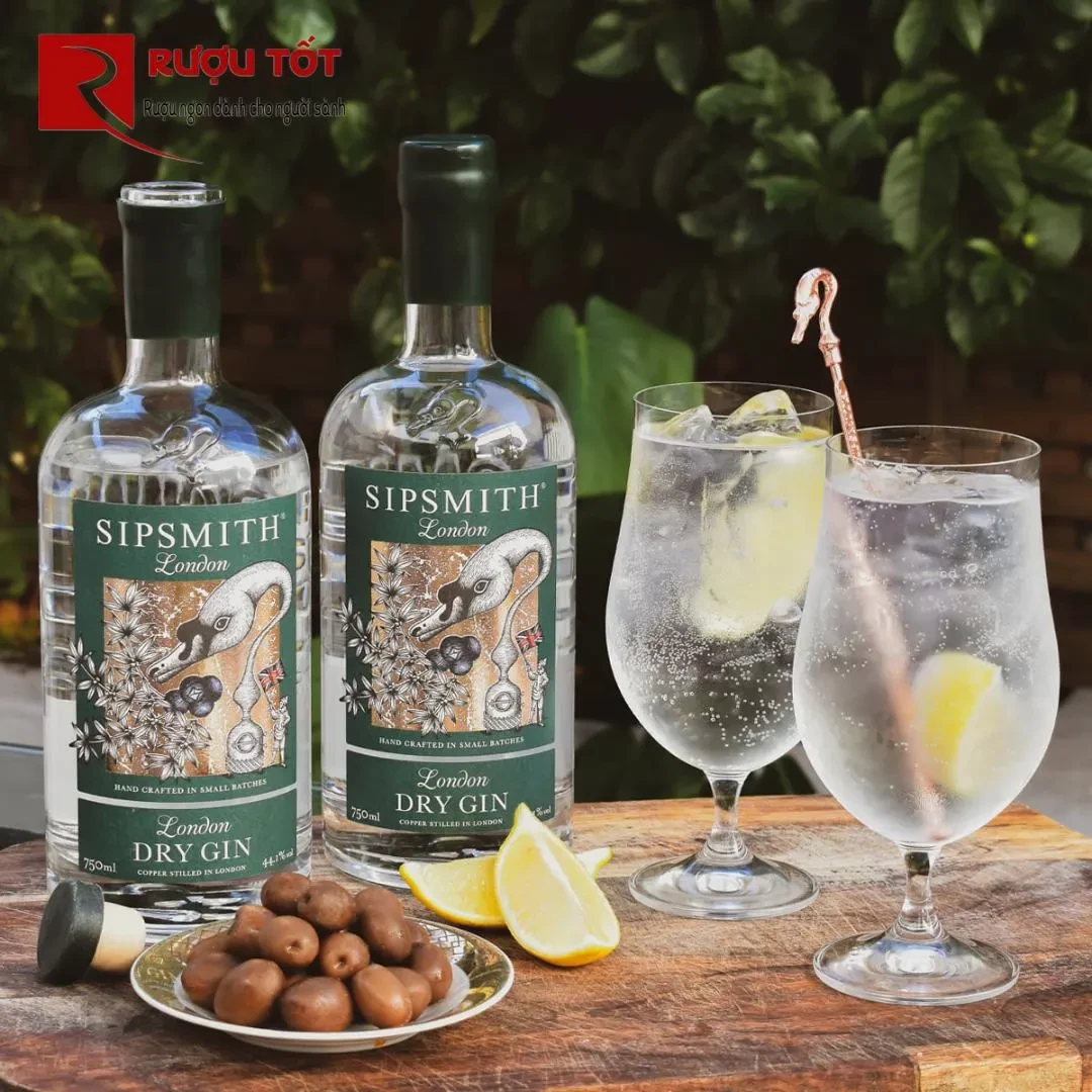 Gin Sipsmith nLondon Dry cocktail Gin and Tonic