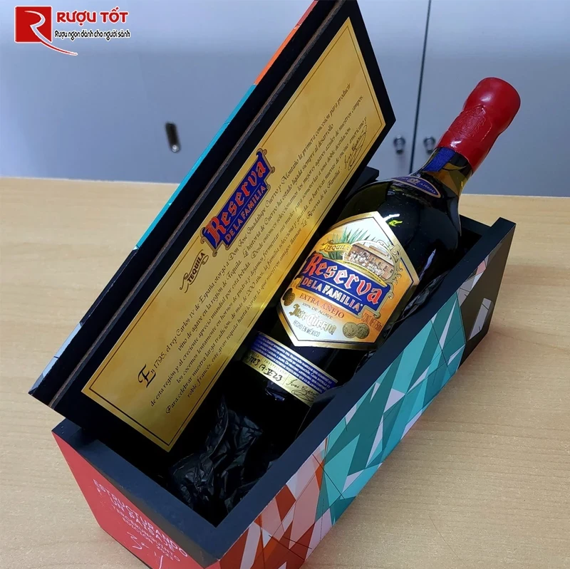 Rượu Mexico Jose Cuervo Reserva Familia