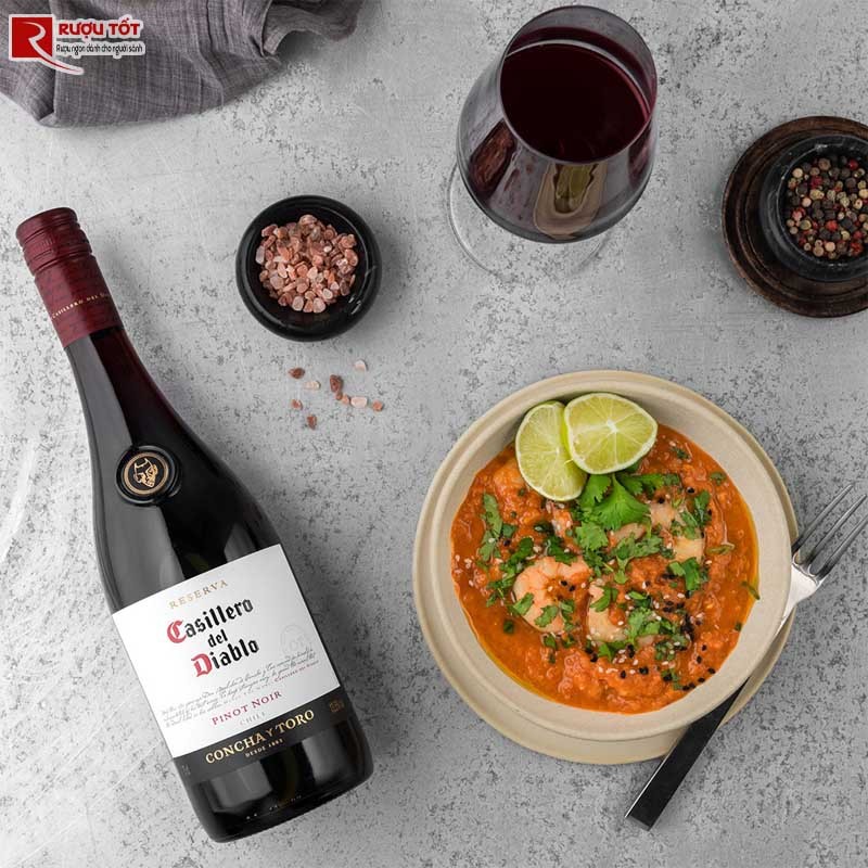 Rượu Pinot Noir Chile