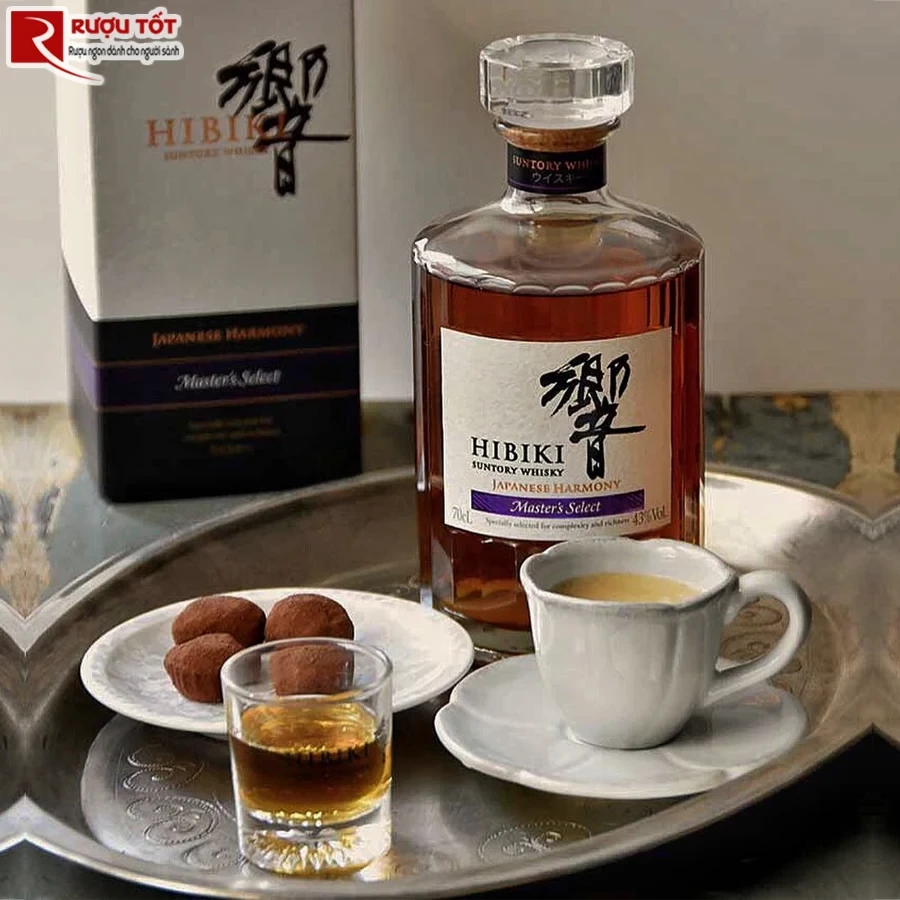 Rượu Hibiki Master Select 700ml