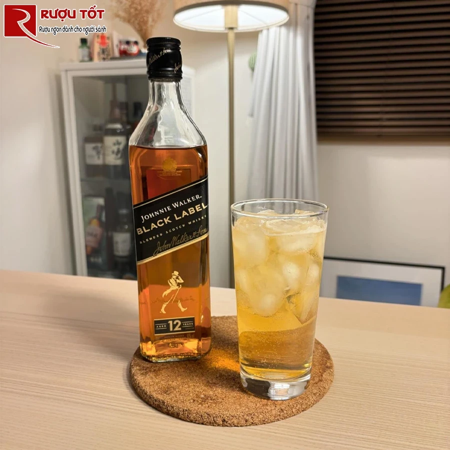 Ruou Johnny Walker Black Babel Mini