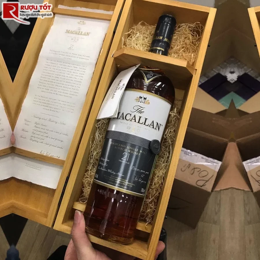 Rượu Macallan 21 Xách Tay Fine Oak