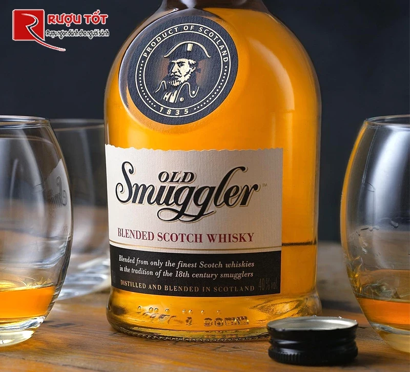 Rượu Whisky Old Smuggler