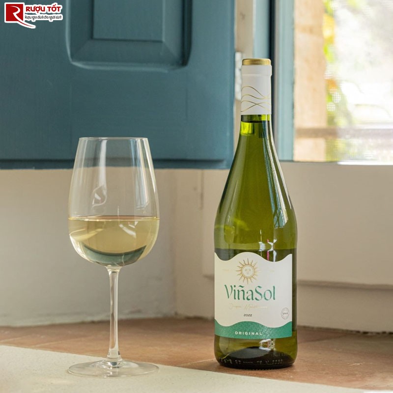 Vang trắng Vina Sol Torres cao cấp