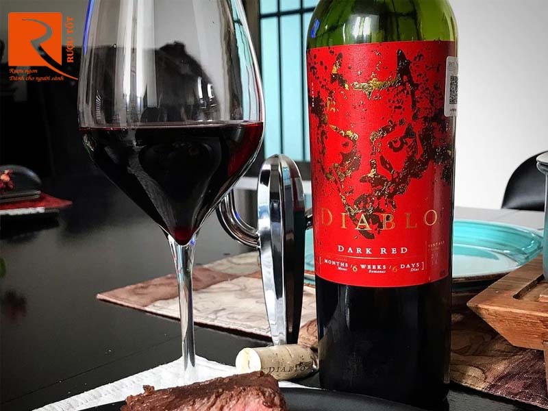 Casillero Del Diablo Dark Red Blend