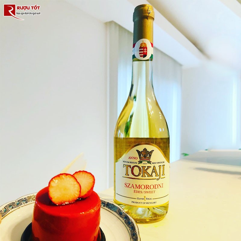 Rượu vang ngọt Tokaji Sweet Wine Szamorodni