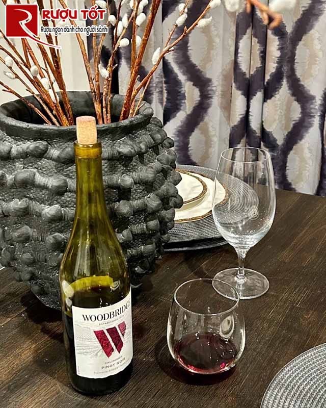 woodbridge pinot noir