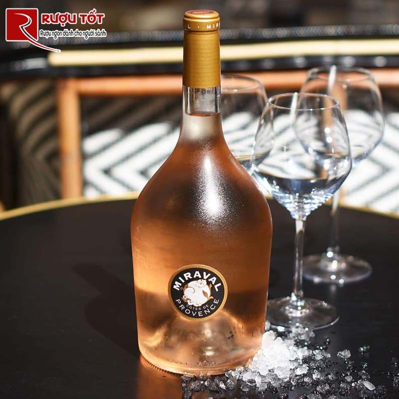 Vang hồng Cotes de Provence Miraval