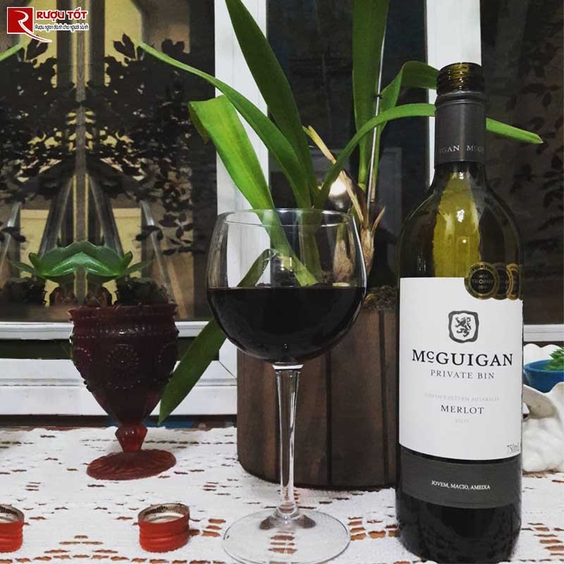 Vang đỏ McGuigan Private Bin Merlot