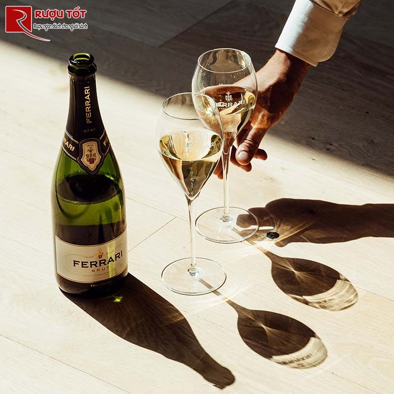 Rượu Ferrari Sparkling Brut Trento