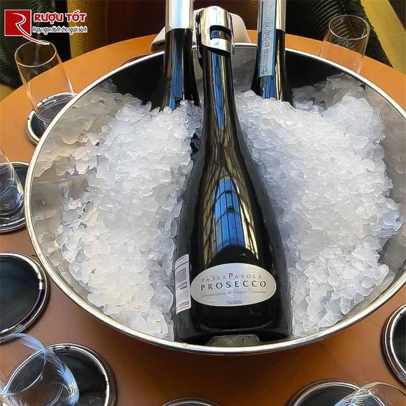 Rượu vang sủi Prosecco Passaparola