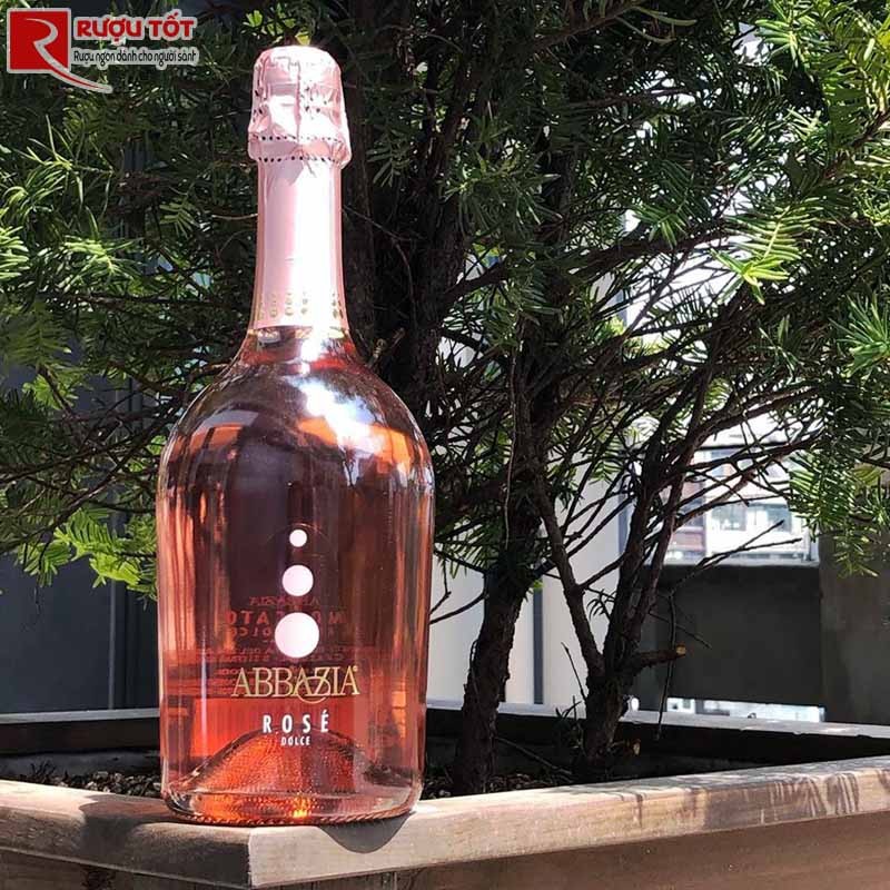 Vang sủi hồng Moscato Rose Abbazia