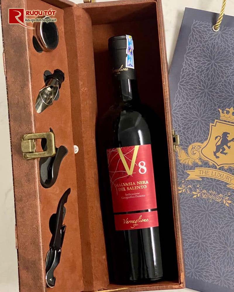 Vang Ý V8 Varvaglione 1921 Malvasia nera