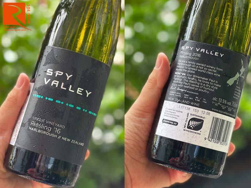 Rượu vang Spy Valley Riesling
