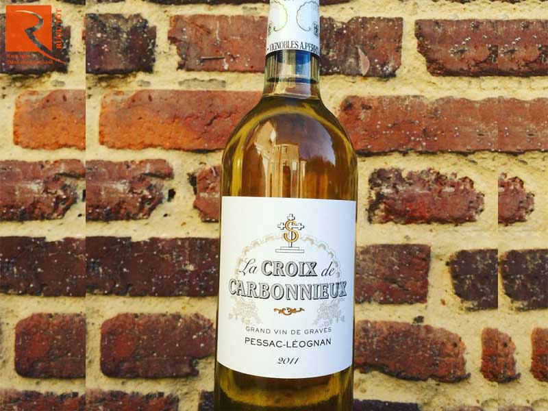 Rượu vang Pháp Croix de Carbonnieux Pessac Leognan