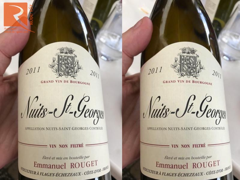 Thưởng thức rượu vang Nuits Saint Georges Domaine Emmanuel Rouget