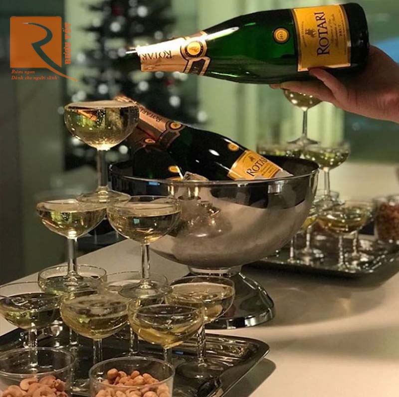 Rượu Sparkling Rotari Brut