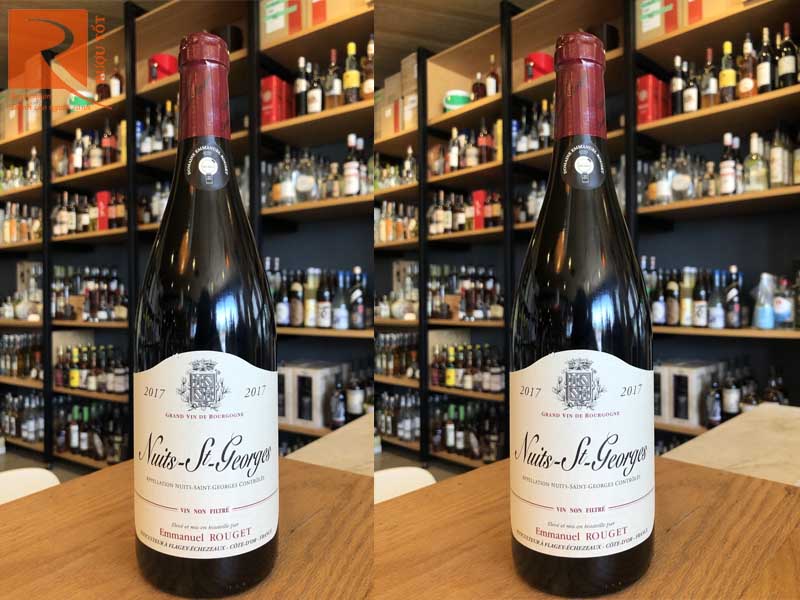 Thưởng thức rượu vang Nuits Saint Georges Domaine Emmanuel Rouget