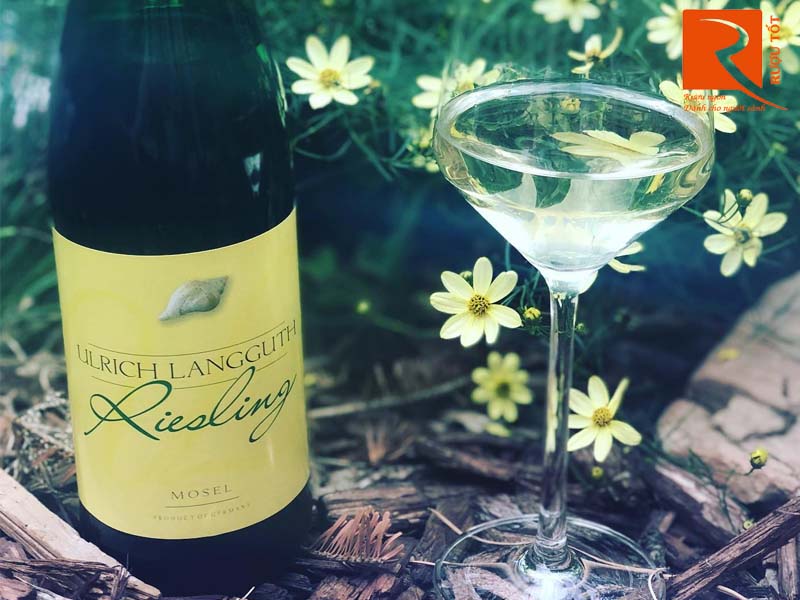 Rượu vang Ulrich Langguth Riesling