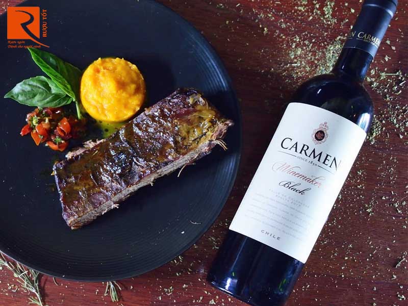 Vang đỏ Chile Carmen Winemaker's Carmenere