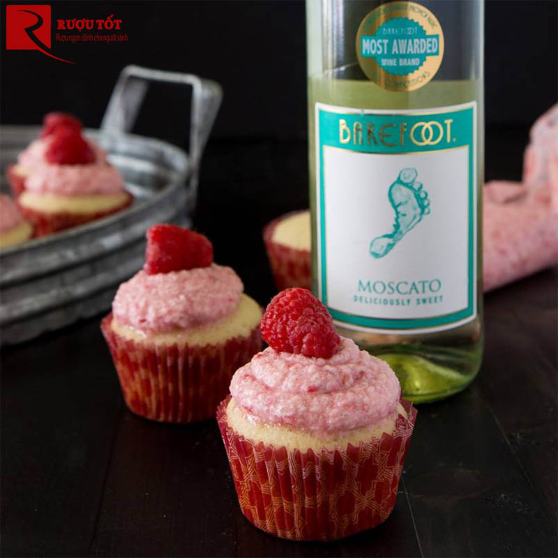 Vang trắng ngọt Barefoot Varietal Moscato