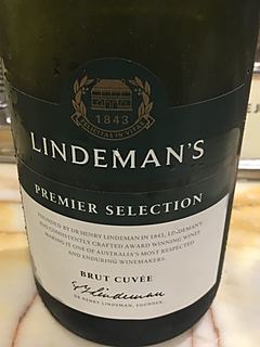 Rượu sâm banh Úc Lindeman's Premier Selection Sparkling Brut Cuvee