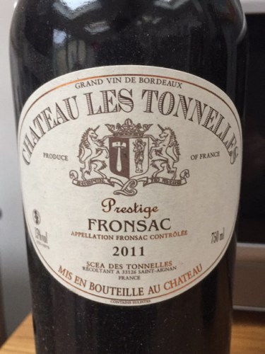 Rượu vang Chateau Les Tonnelles Fronsac