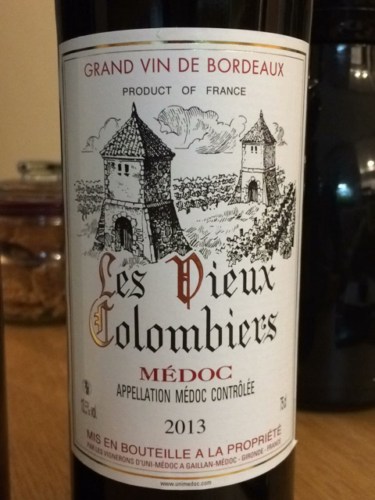 Rượu vang Les Vieux Colombiers Medoc