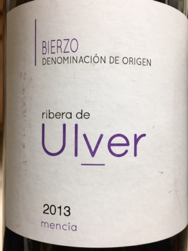 Rượu vang Ribera De Ulver Mencia