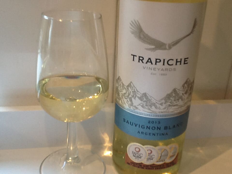 Rượu vang Trapiche Vineyards (Red - White)