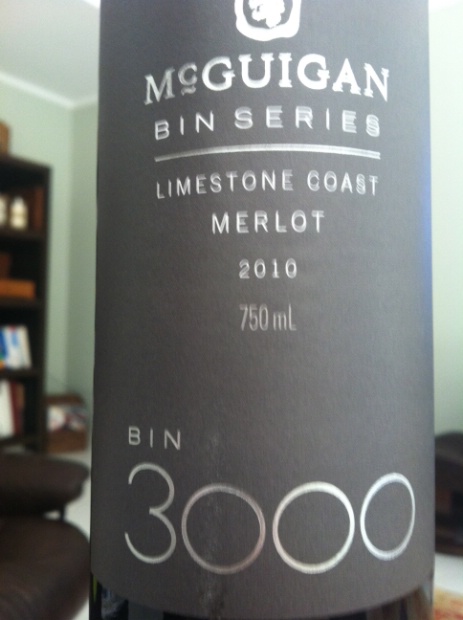 Vang Úc McGuigan Merlot Bin 3000